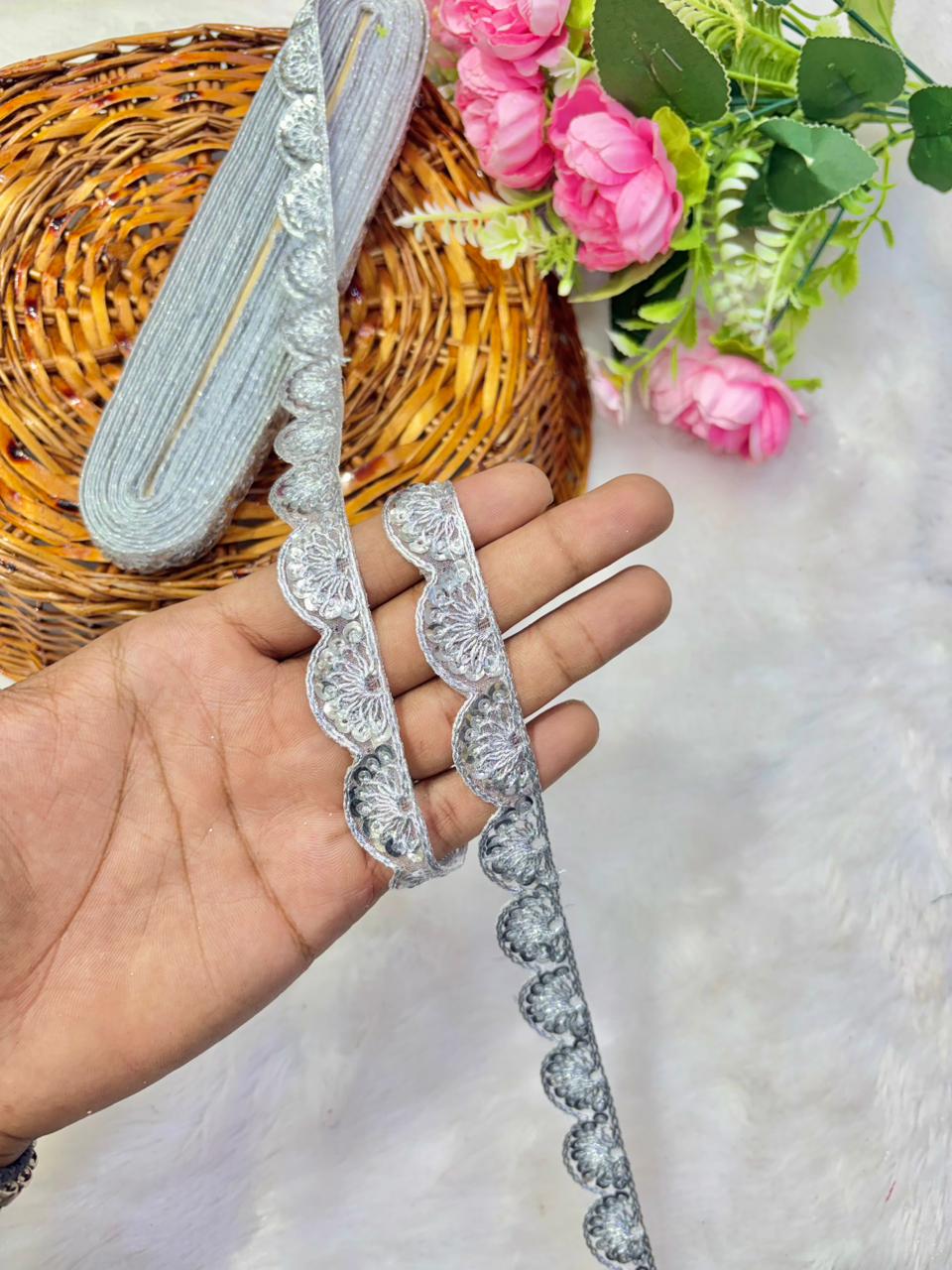 Aurora Silver Scallop Lace Border (9-Meter Pack)